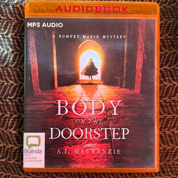 Other - Audiobook MP3 Audio CD THE BODY ON THE DOORSTEP BY AJ MACKENZIE-Mystery